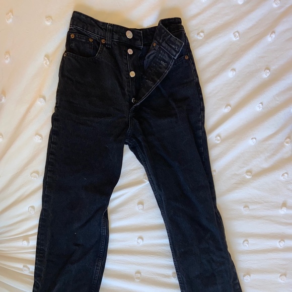 Zara High Rise Cropped Jean - Picture 2 of 6